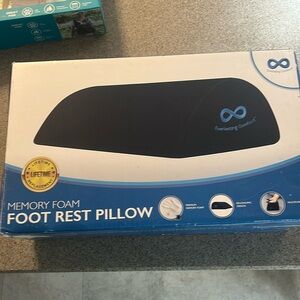 Memory foam Foot Rest Pillow